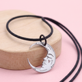 Collar o Pin Suspiro Lunar