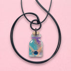 Collar o Pin Navi