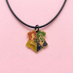 Collar o Pin Escudo Hogwarts
