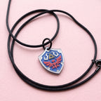 Collar o Pin Escudo Hyliano