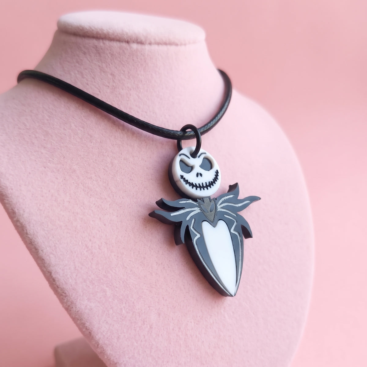 Collar o Pin Jack Skellington